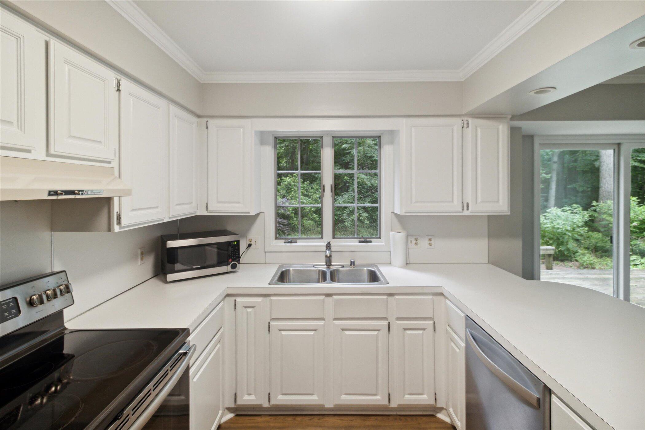 1189 Oakhampton Road Holland, MI 49424 - Photo 13 of 58 14-1189-Oakhampton-Rd-Holland-MI-49424-W