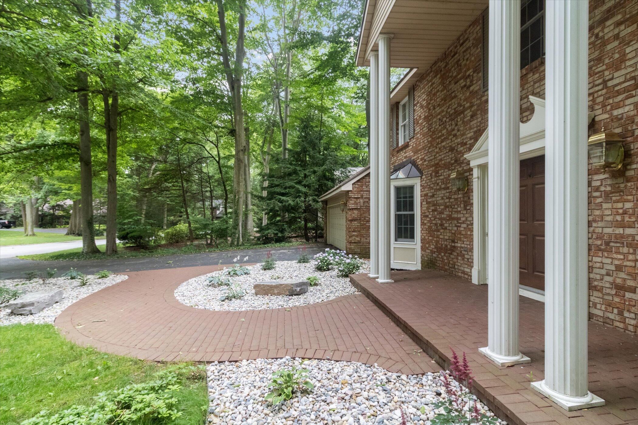 1189 Oakhampton Road Holland, MI 49424 - Photo 6 of 58 07-1189-Oakhampton-Rd-Holland-MI-49424-W