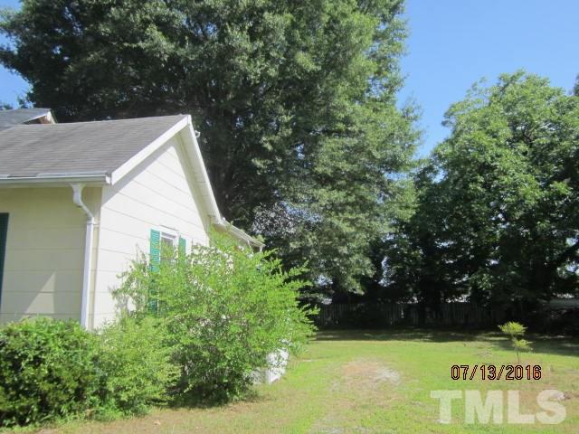 317 Garrett Street Roxboro, NC 27573 - Photo 3 of 17
