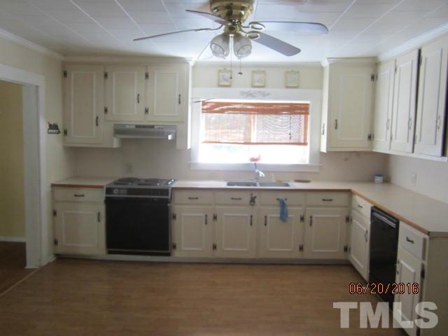 317 Garrett Street Roxboro, NC 27573 - Photo 10 of 17