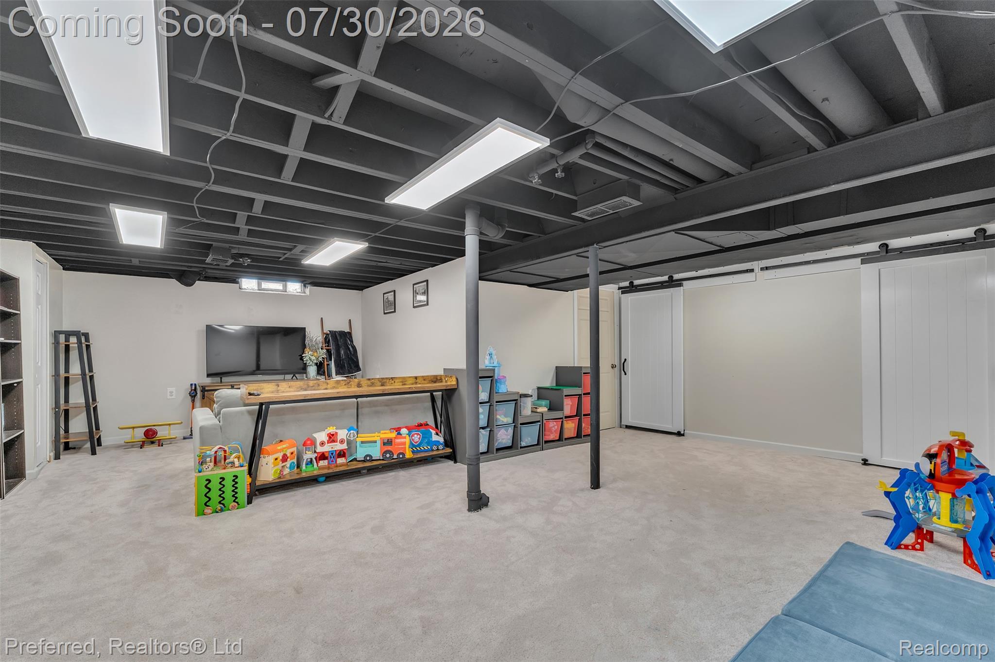 43151 Avon Road Canton, MI 48187 - Photo 47 of 65 avon-47.jpg