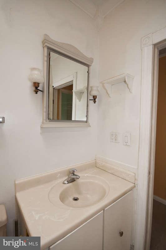 3242 Keswick Road Baltimore, MD 21211 - Photo 16 of 22 Bath (Master)