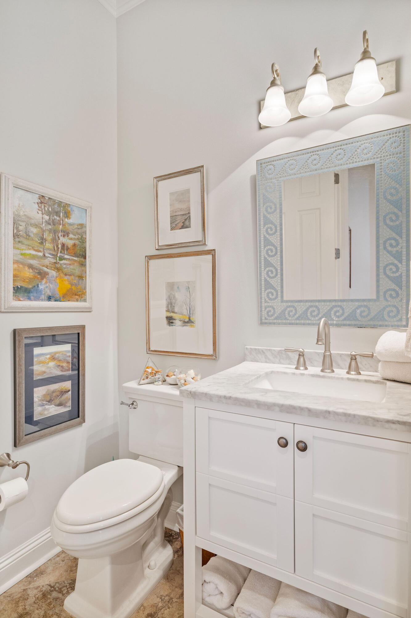 4583 Sailmaker Lane Destin, FL 32541 - Photo 32 of 78 Full Bath off the Foyer