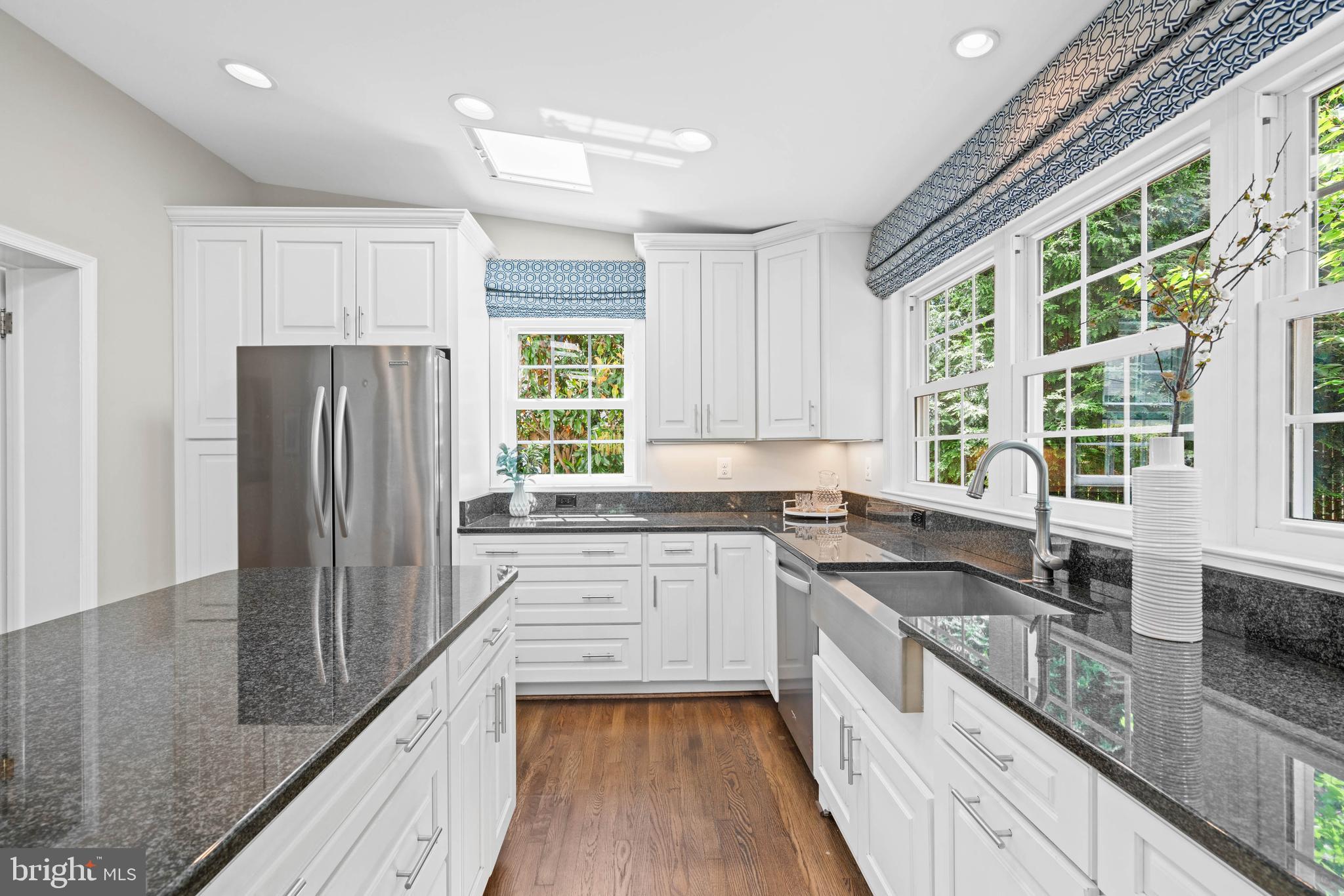 5018 Allan Road Bethesda, MD 20816 - Photo 25 of 84