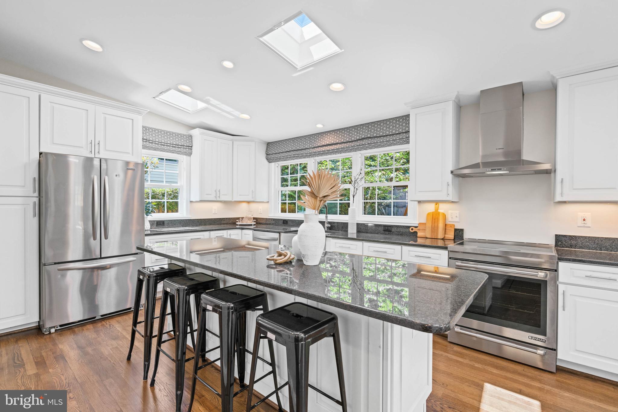 5018 Allan Road Bethesda, MD 20816 - Photo 29 of 84