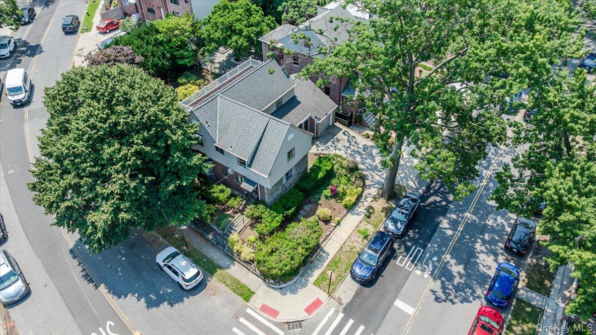 1264 Rhinelander Avenue Bronx, NY 10461 - Photo 48 of 50