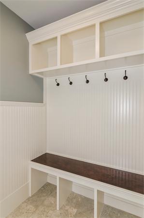 80 Oak Street Lexington, MA 02421 - Photo 9 of 17 Gallery Image 9