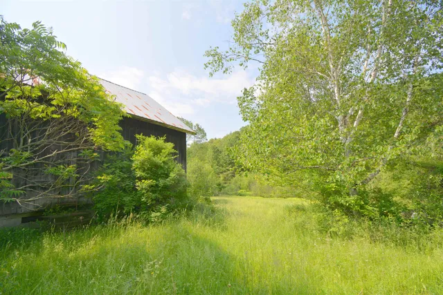 $325,000 | 154 Sunset Rock Road, Lebanon, NH 03766