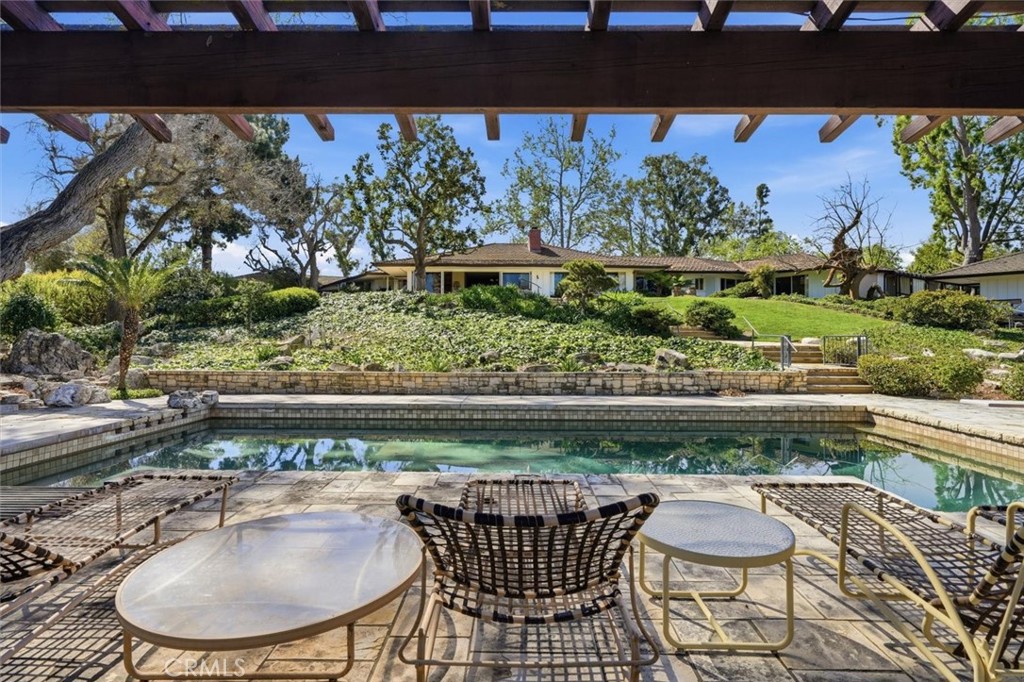 100 Saddleback Road Rolling Hills, CA 90274 - Photo 2 of 66