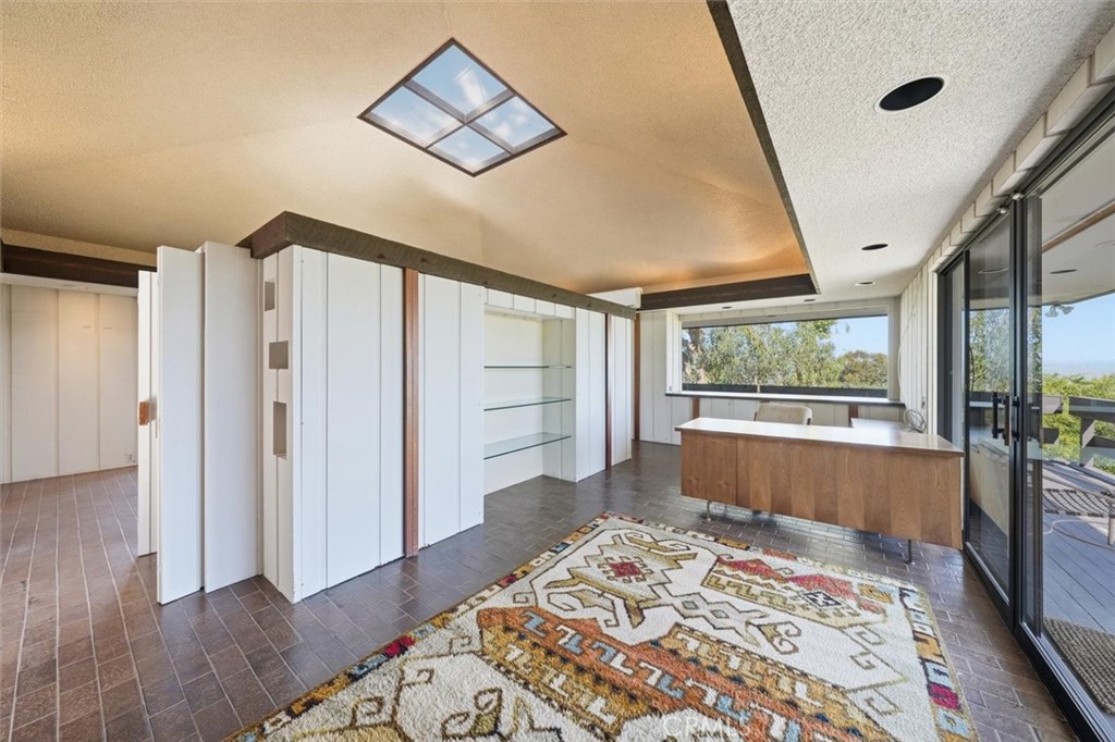 100 Saddleback Road Rolling Hills, CA 90274 - Photo 36 of 66 Office