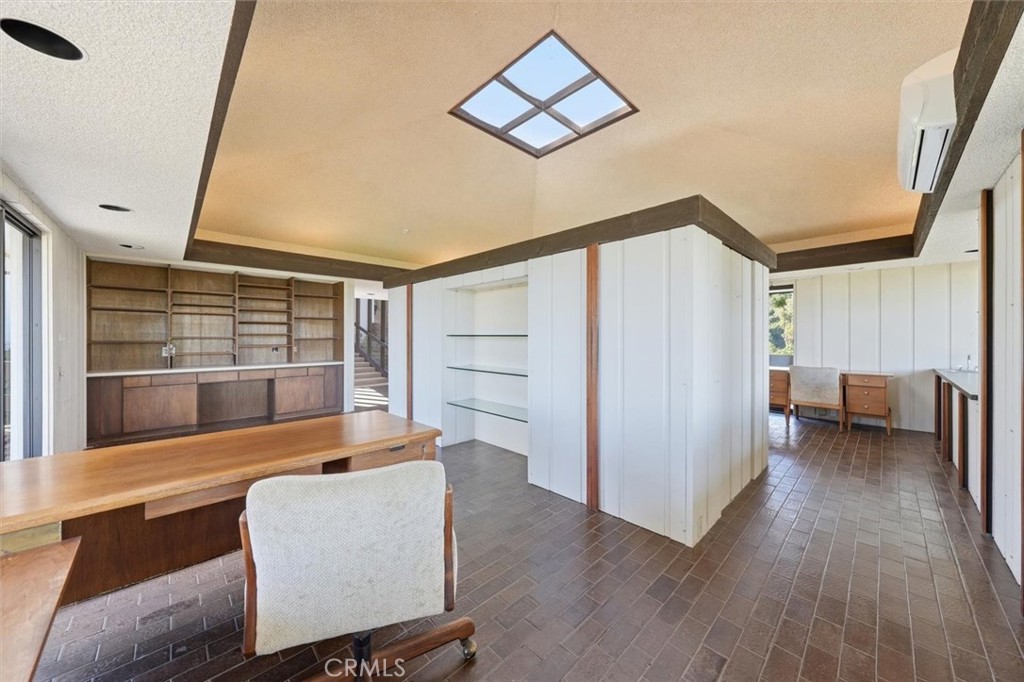 100 Saddleback Road Rolling Hills, CA 90274 - Photo 37 of 66 Office
