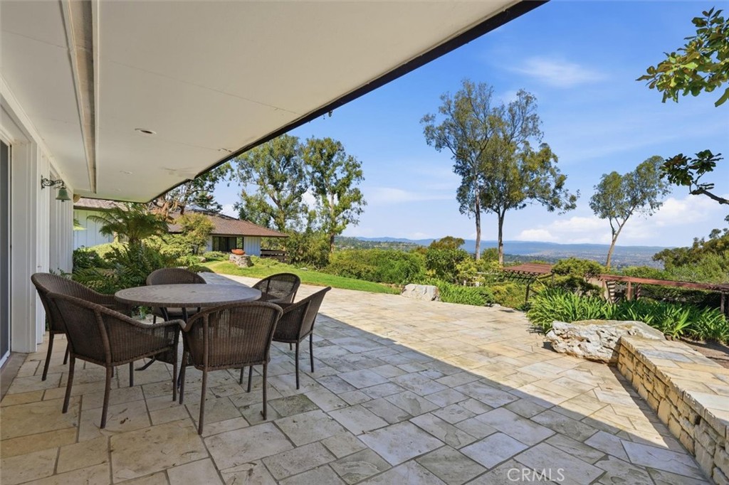 100 Saddleback Road Rolling Hills, CA 90274 - Photo 50 of 66