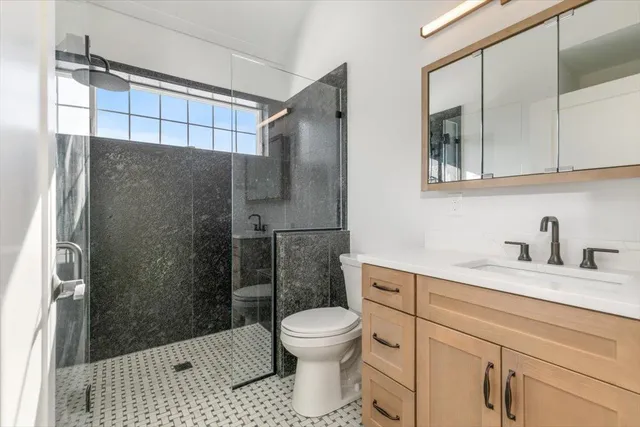 $3,500 | 639 East Broadway, Unit A, Haverhill, MA 01830