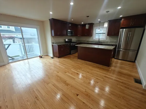 $4,900 | 42 Elmwood Avenue, Unit 2, Revere, MA 02151