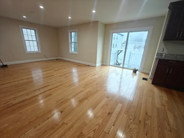 $4,900 | 42 Elmwood Avenue, Unit 2, Revere, MA 02151