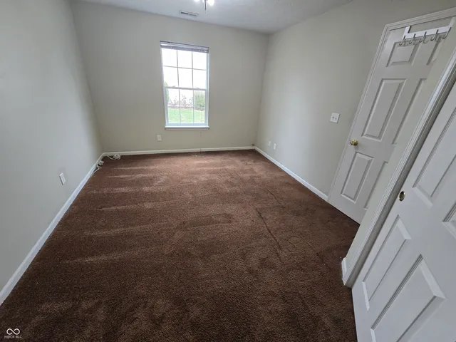 $324,900 | 654 Shortleaf Drive, Avon, IN 46123