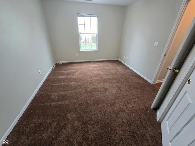 $324,900 | 654 Shortleaf Drive, Avon, IN 46123