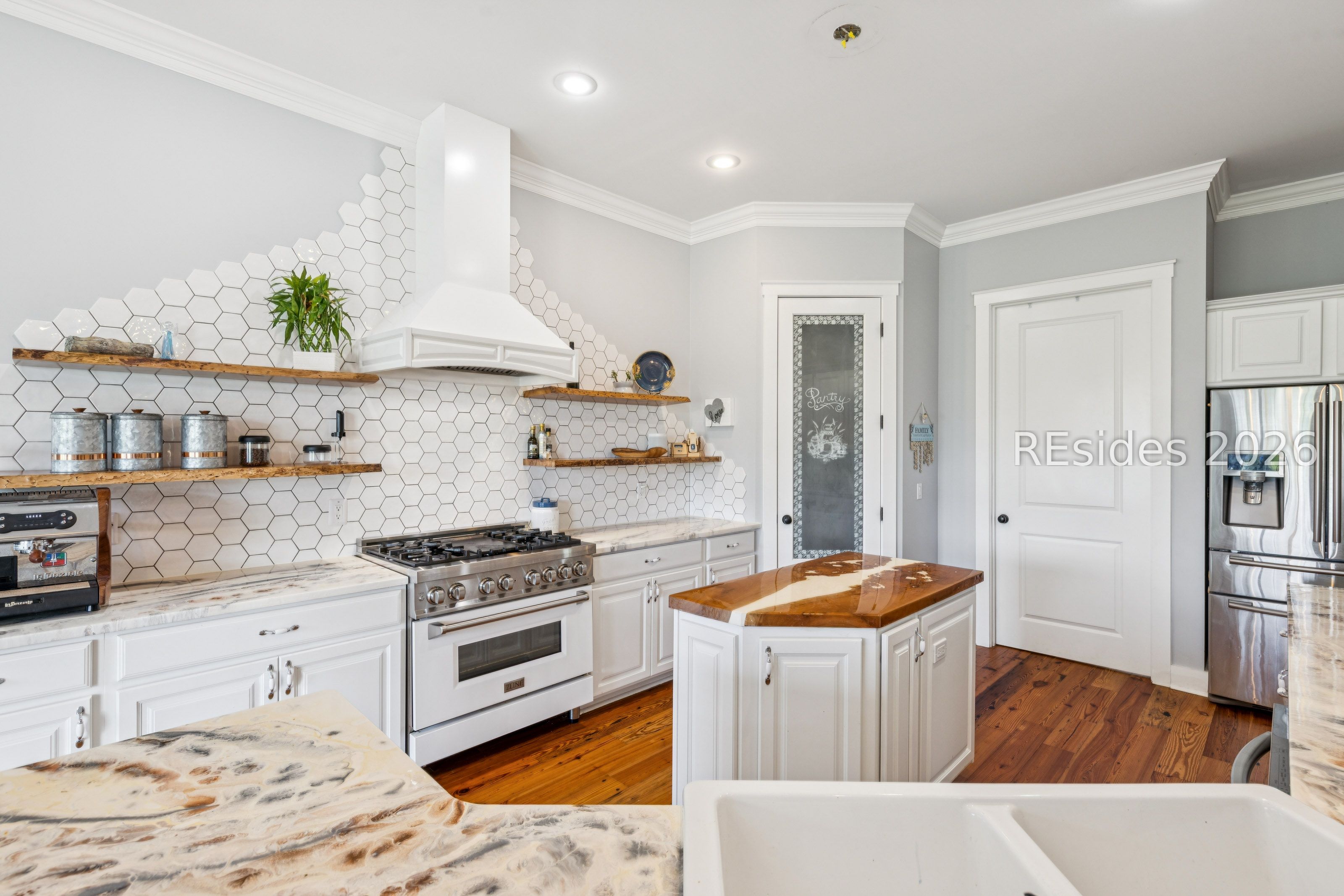 41 Buck Point Road Bluffton, SC 29910 - Photo 15 of 68 Top of the line appliances