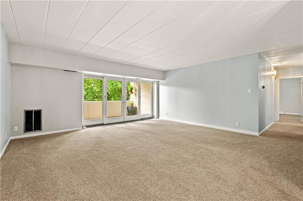 55 Highland Road, Unit 205 Bethel Park, PA 15102 - Photo 8 of 34