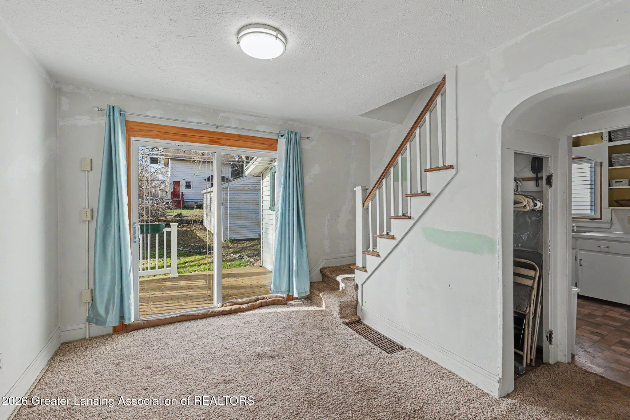 1207 Edward Street Lansing, MI 48910 - Photo 9 of 29 9-web-or-mls-CQ1A3096