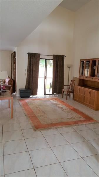 18939 Red Coral Way Boca Raton, FL 33498 - Photo 4 of 25 Photo 4