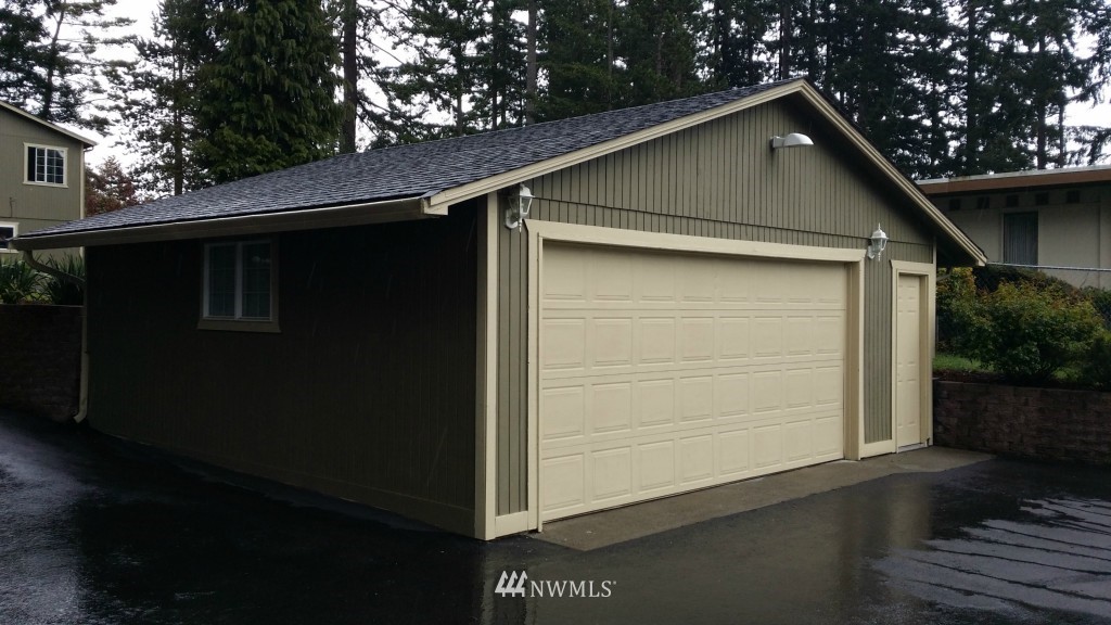 1804 Channel Road East Lake Tapps, WA 98391 - Photo 12 of 25
