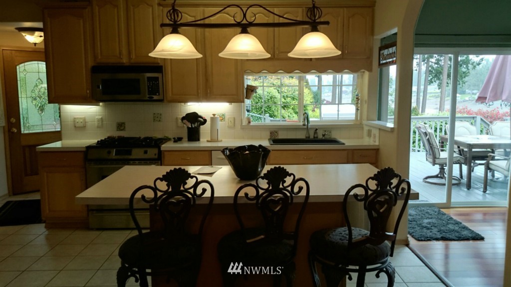 1804 Channel Road East Lake Tapps, WA 98391 - Photo 16 of 25