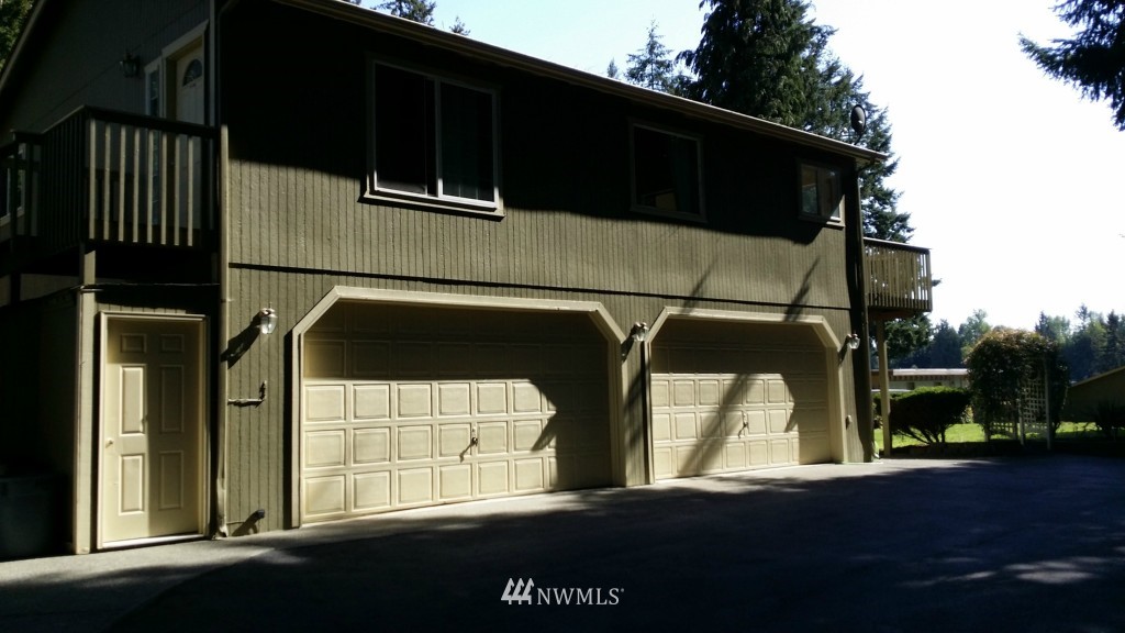 1804 Channel Road East Lake Tapps, WA 98391 - Photo 6 of 25