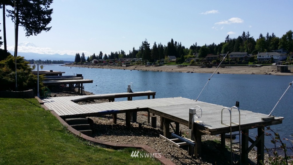 1804 Channel Road East Lake Tapps, WA 98391 - Photo 7 of 25