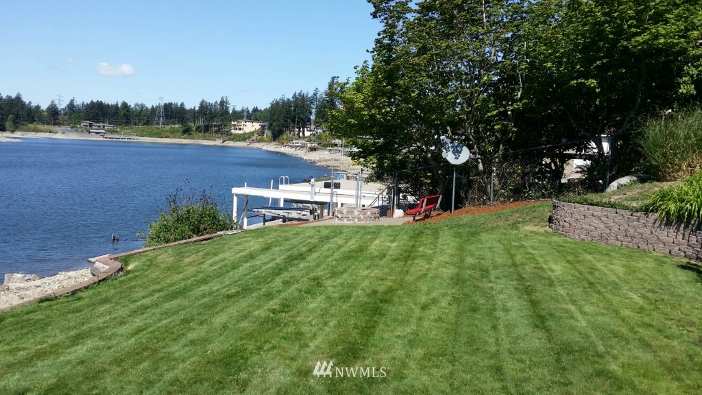 1804 Channel Road East Lake Tapps, WA 98391 - Photo 9 of 25