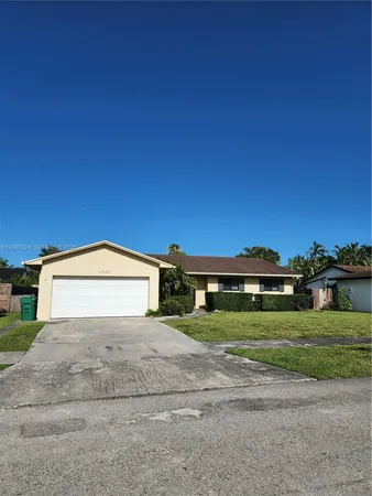 $3,700 | 11025 Southwest 138th Court, Unit 11025, Miami, FL 33186