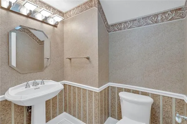 $630,000 | 9474 Barataria Boulevard, Marrero, LA 70072