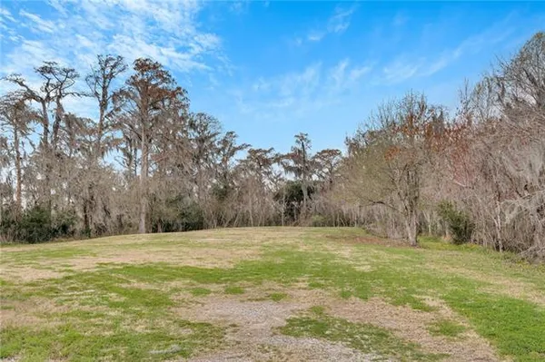 $630,000 | 9474 Barataria Boulevard, Marrero, LA 70072