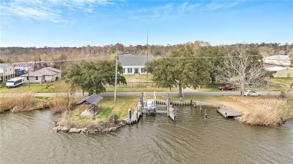 $630,000 | 9474 Barataria Boulevard, Marrero, LA 70072