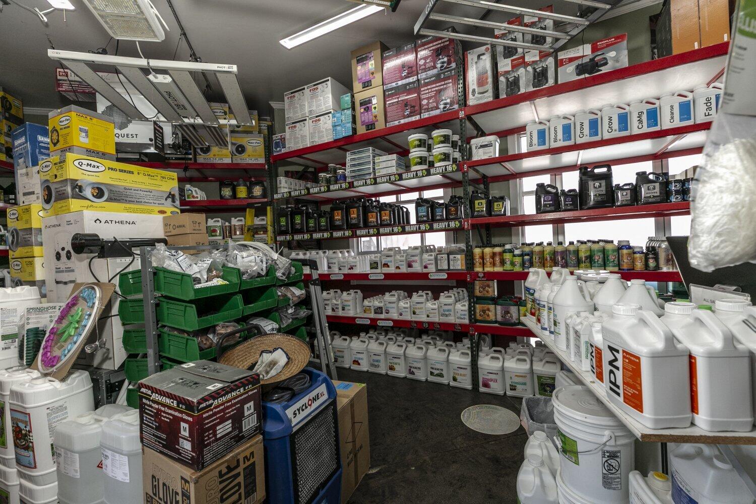 10615 San Fernando Road Pacoima, CA 91331 - Photo 19 of 31 18-SanFernandoRd-32627df9be