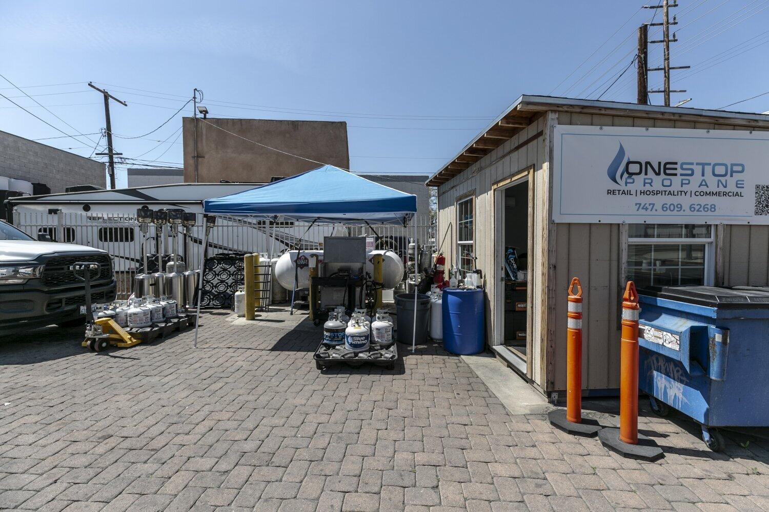 10615 San Fernando Road Pacoima, CA 91331 - Photo 24 of 31 25-SanFernandoRd-801d58f7ea