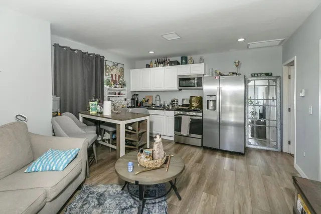 $1,900,000 | 10615 San Fernando Road, Pacoima, CA 91331