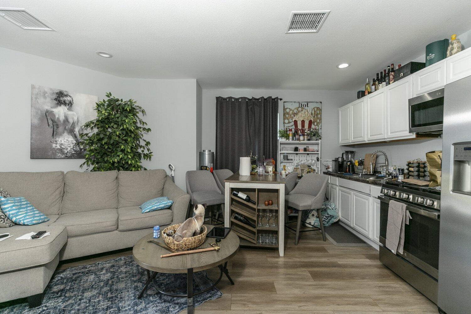 10615 San Fernando Road Pacoima, CA 91331 - Photo 29 of 31 30-SanFernandoRd-d92220568e