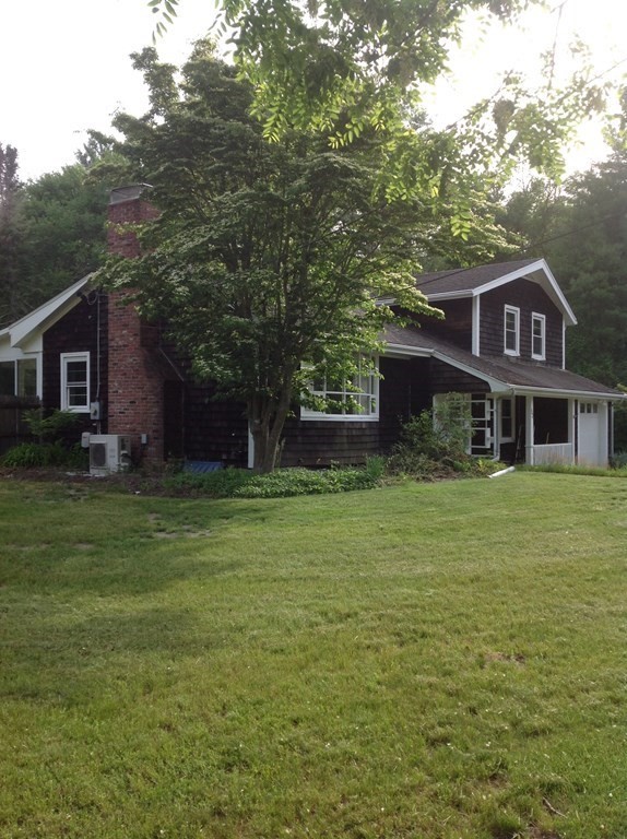 52 Clapp Road Rochester, MA 02770 - Photo 3 of 23