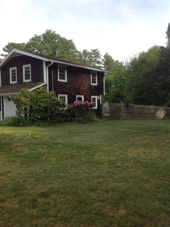 52 Clapp Road Rochester, MA 02770 - Photo 4 of 23