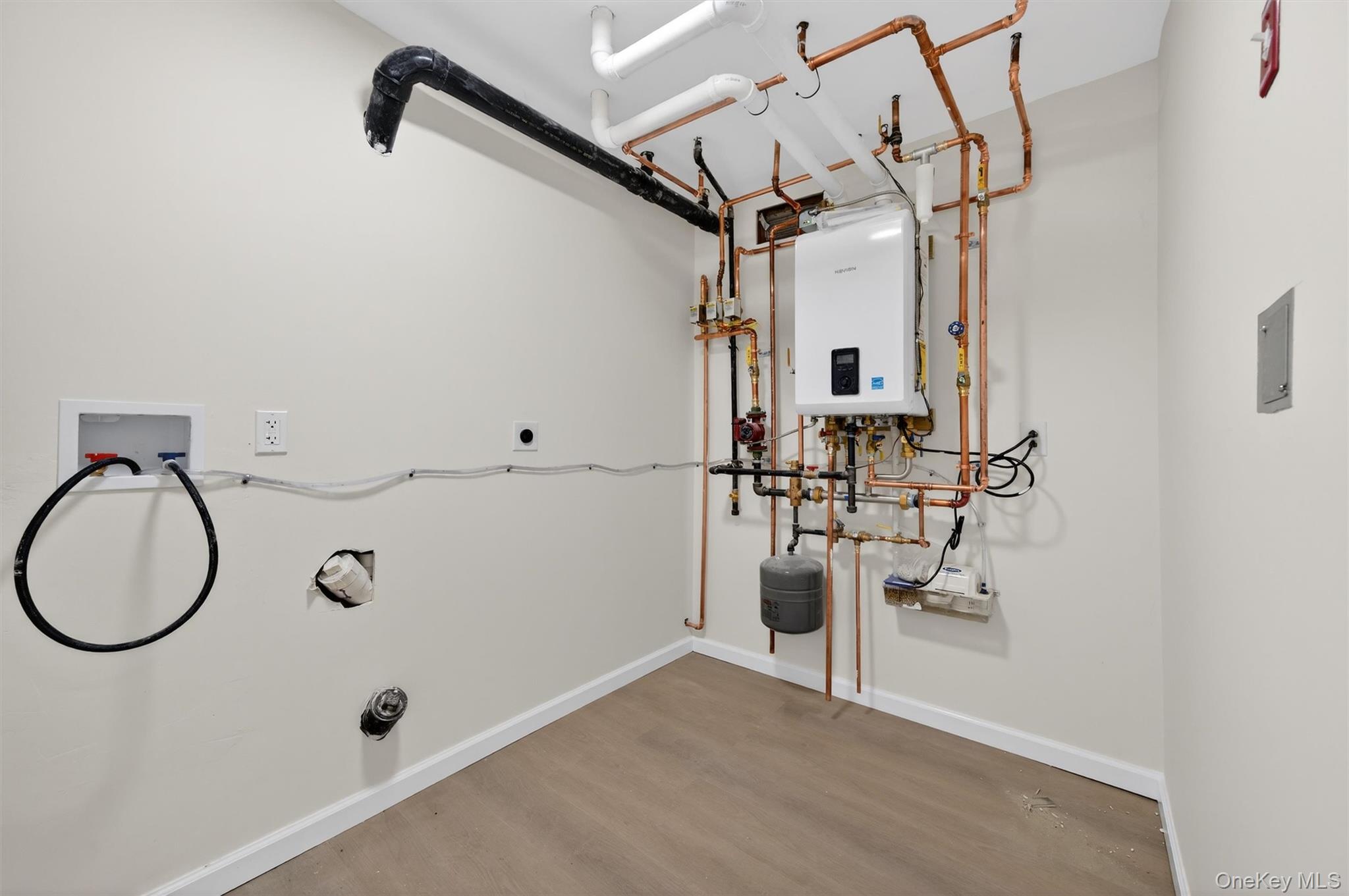 7 Edenville Road Warwick, NY 10990 - Photo 35 of 38 Utilities with water heater