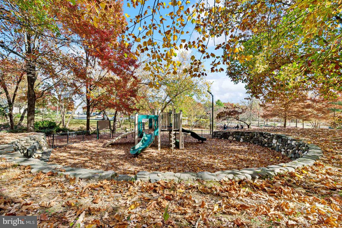 685 Winding Stream Way, Unit 103 Odenton, MD 21113 - Photo 34 of 43