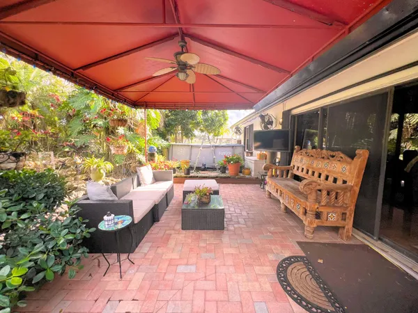 $1,373,000 | 7300 Northwest 44th Terrace, Coconut Creek, FL 33073