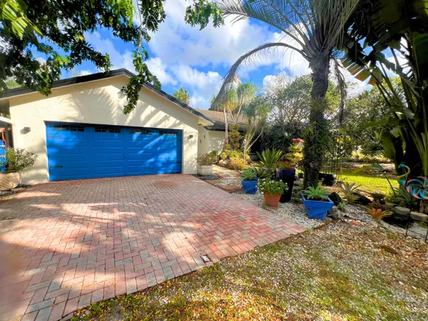 $1,373,000 | 7300 Northwest 44th Terrace, Coconut Creek, FL 33073