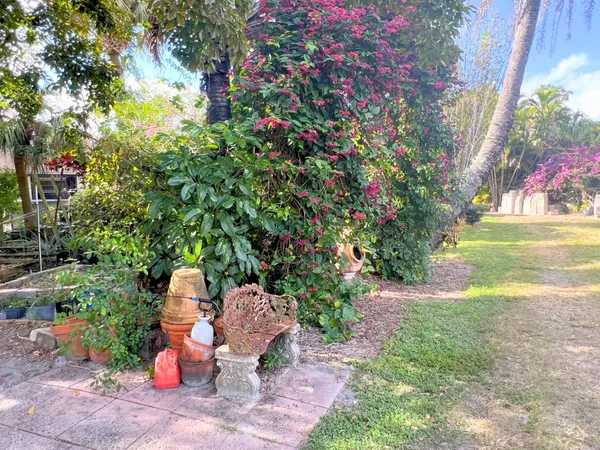 $1,373,000 | 7300 Northwest 44th Terrace, Coconut Creek, FL 33073