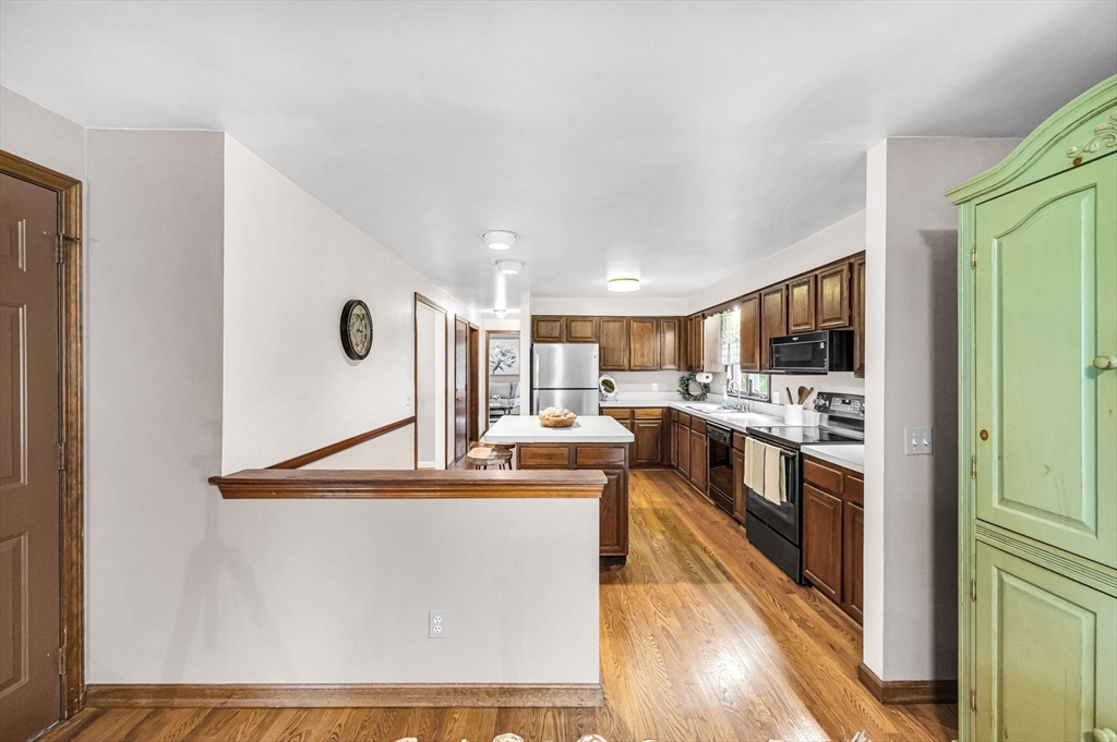 231 Edgewood Road West Springfield, MA 01089 - Photo 15 of 40