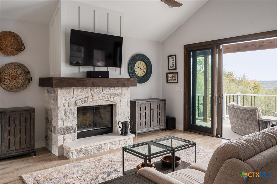 1382 Cottonwood Road Fischer, TX 78623 - Photo 11 of 33