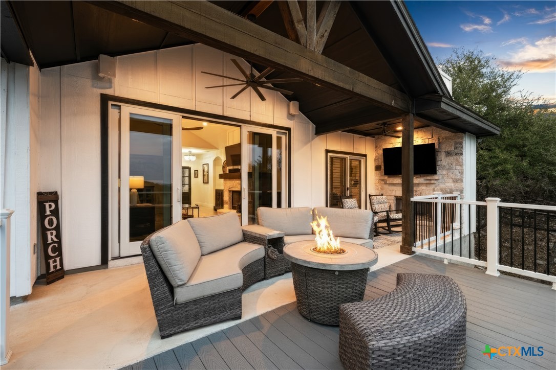 1382 Cottonwood Road Fischer, TX 78623 - Photo 8 of 33