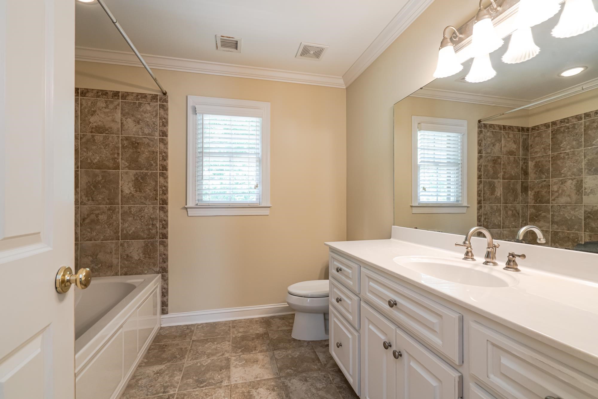 849 Oakcrest Road Spartanburg, SC 29301 - Photo 16 of 35 Gallery Image 16