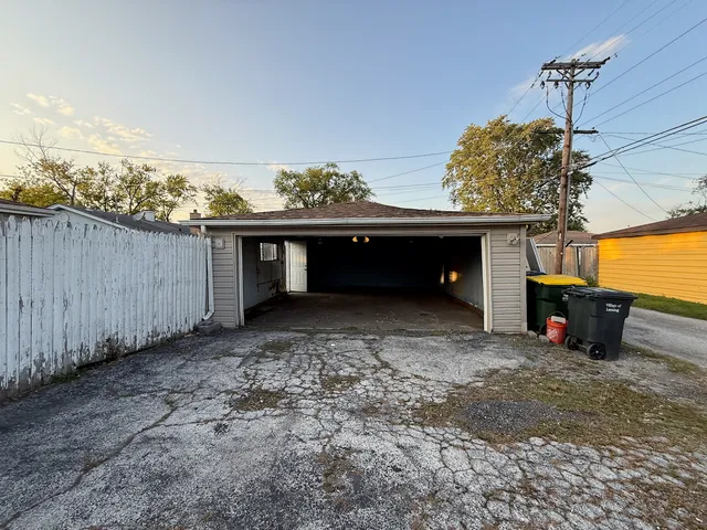 $209,000 | 17153 Walter Street, Lansing, IL 60438